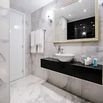 Hotel Qbic Larnaca