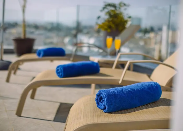 Qbic Otel Larnaca