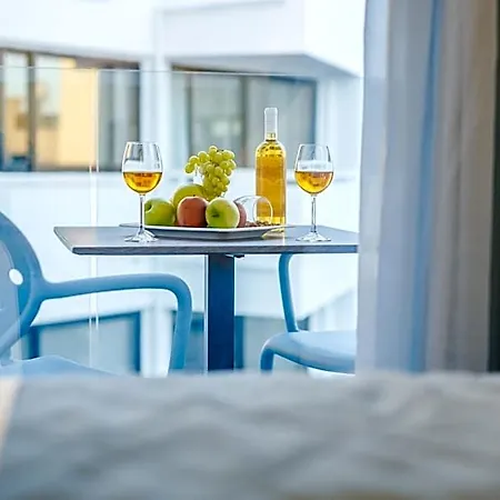 Hotel Qbic 4*