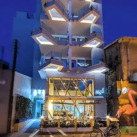 Qbic מלון 4*