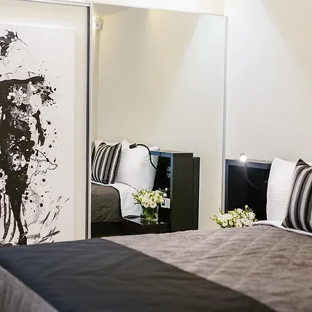 Qbic Hotel 3*