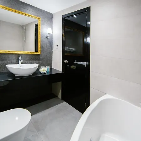 Hotel Qbic
